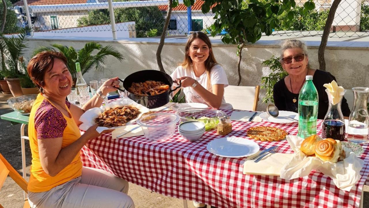 Guesthouse Lidija Sutivan Kültér fotó
