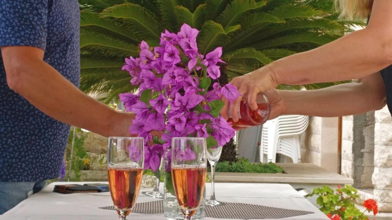 Guesthouse Lidija Sutivan Kültér fotó