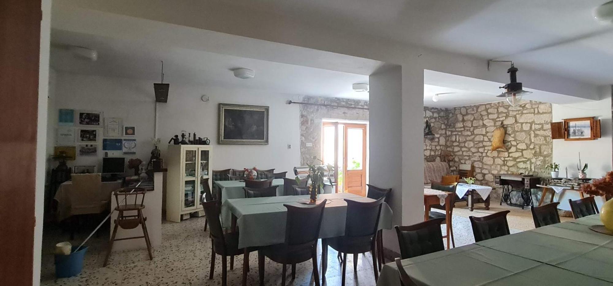 Guesthouse Lidija Sutivan Kültér fotó